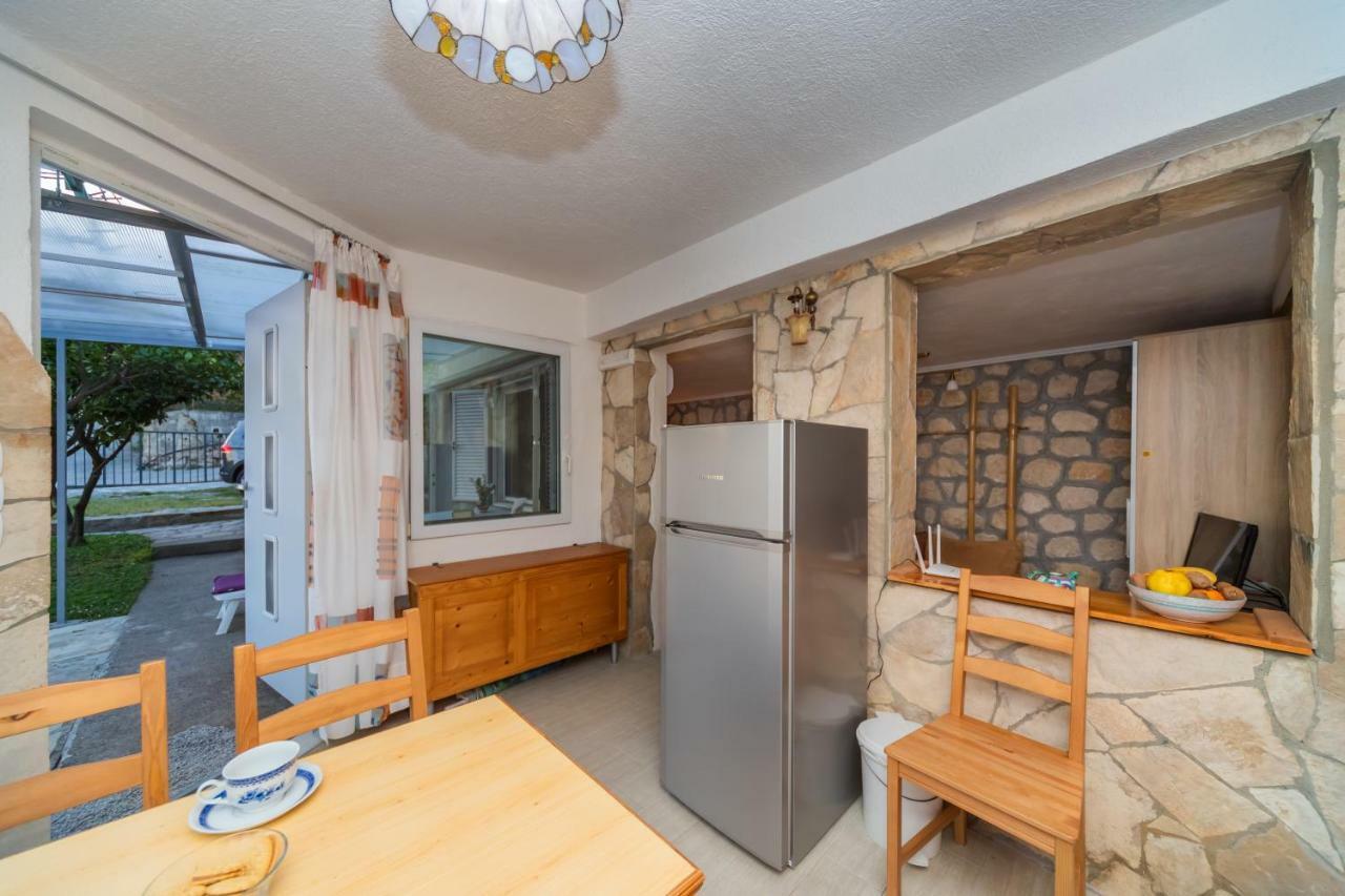 Apartments Mirian Петровац Экстерьер фото